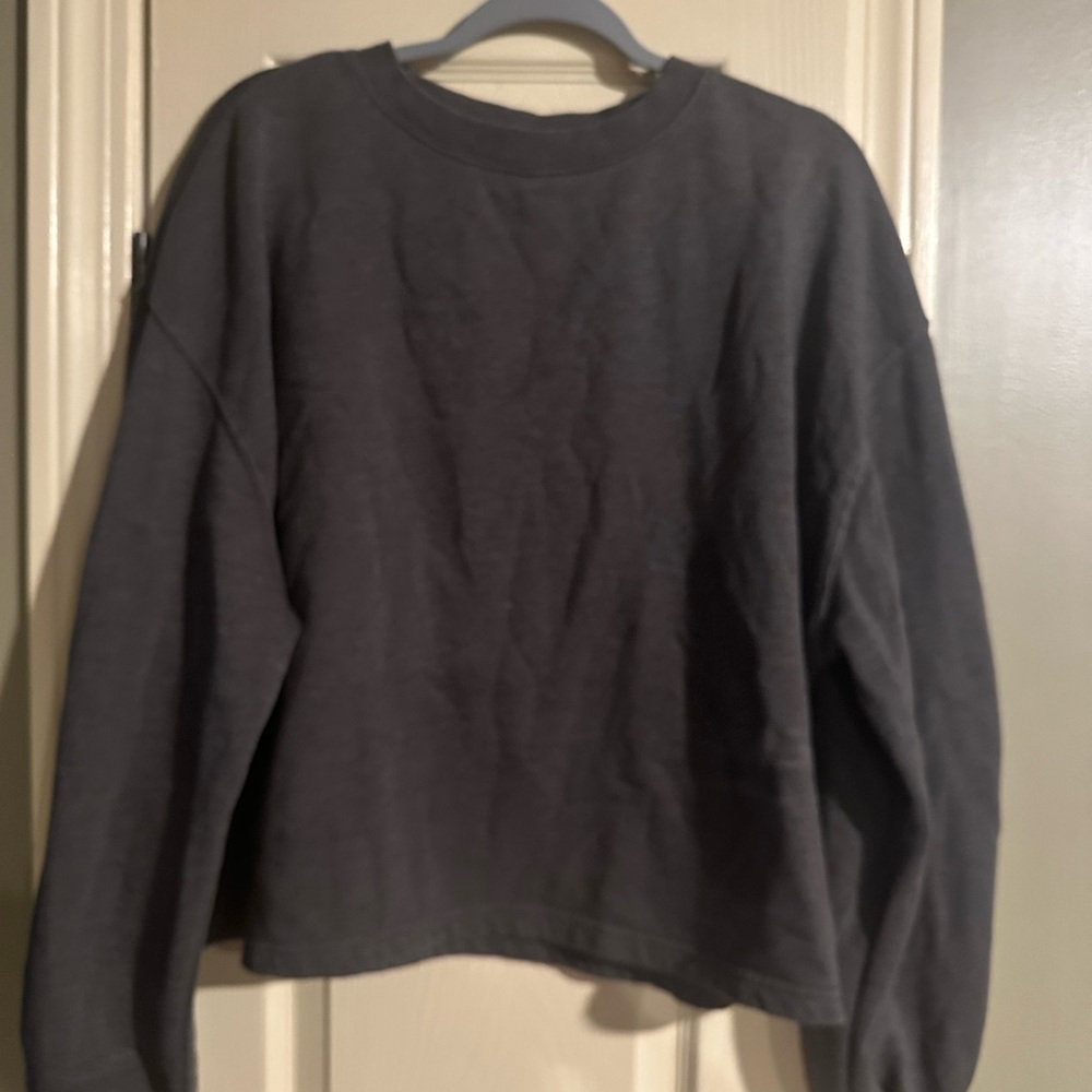Universal Threads crew neck Size XL
